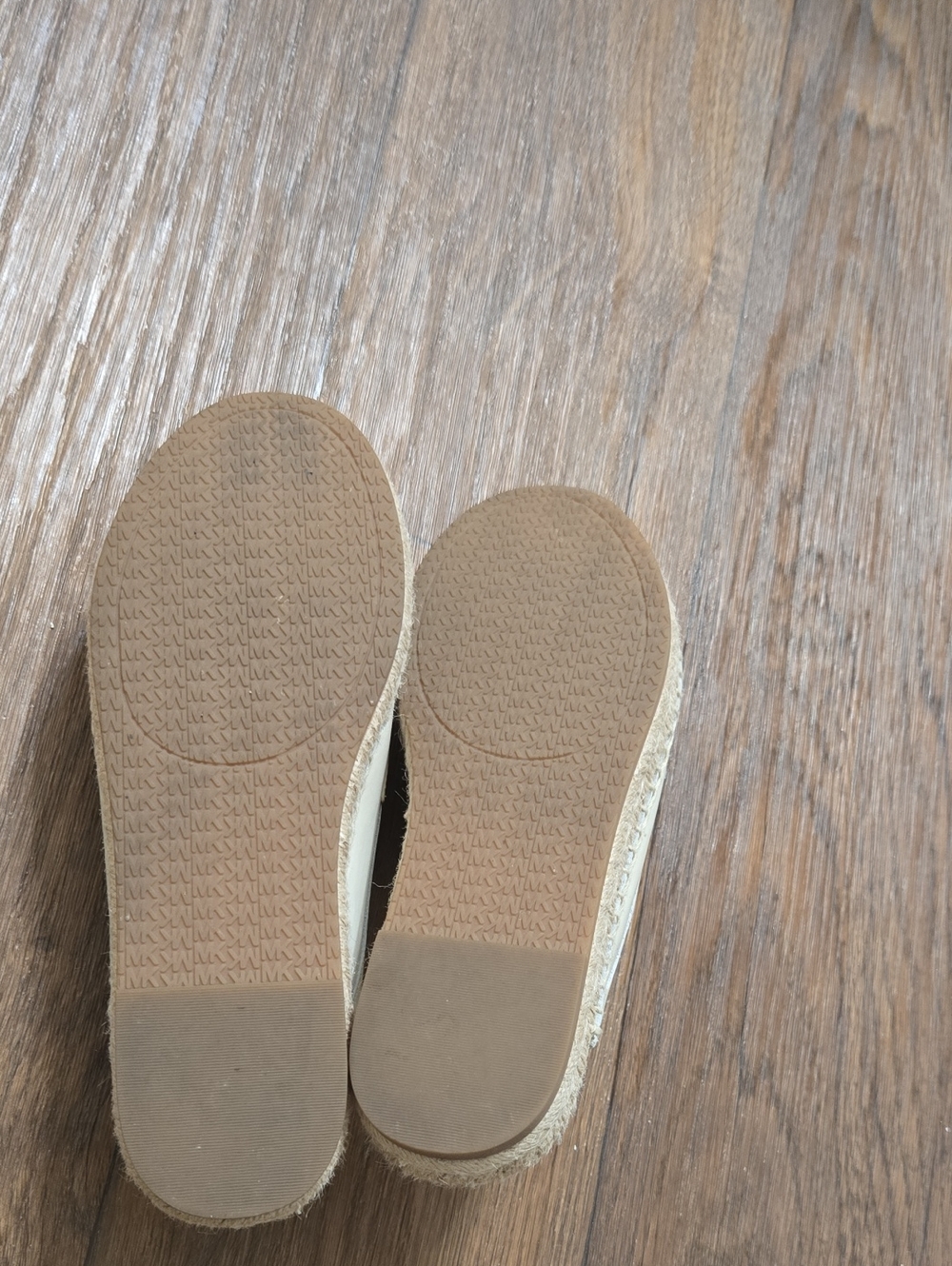 Michael Kors Cream Leather Logo Espadrille Mule with Gold Hardware - Picture 5 of 7